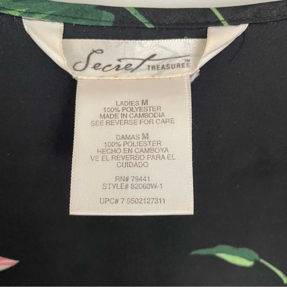 Secret Treasures Black Silky Robe with Red and Pink Roses Size M - Picture 4 of 8